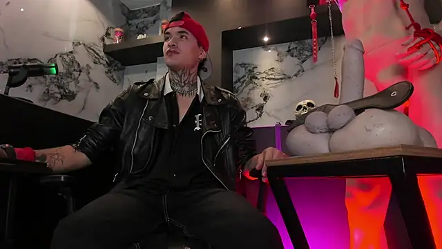 Snapshot of AlecBanne chatting on 9, 2, 2026 AlecBanne online show from 9, 2, 2026