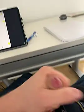 hannes256102 online show from 24, 2, 2026