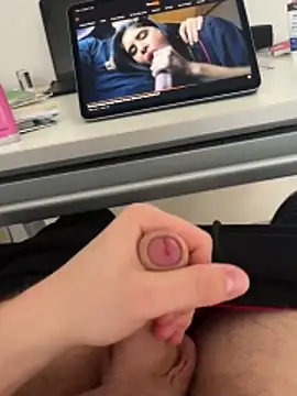 hannes256102 online show from 17, 4, 2026