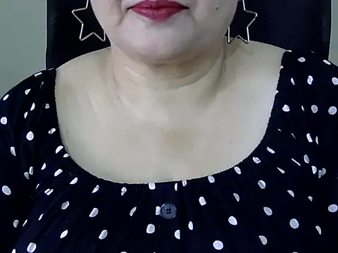 Snapshot of Soniya_Sha chatting on 17, 5, 2026 Soniya Sha online show from 17, 5, 2026