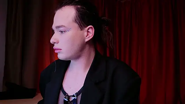 Kristenegor online show from 4, 12, 2025