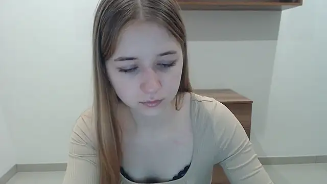 SweetBellaa  online show from 9, 1, 2026