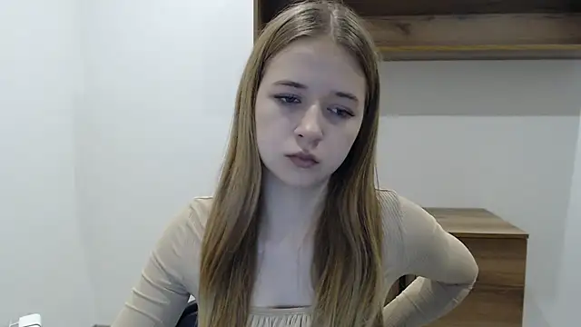 SweetBellaa  online show from 18, 12, 2025