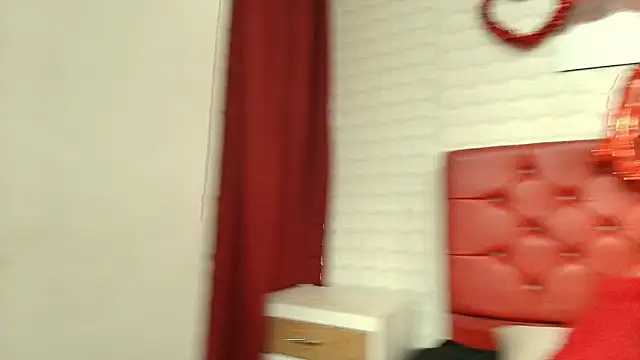 Elizabetth Roman online show from 7, 3, 2026