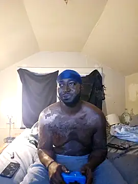 iLOVETRAY96 online show from 18, 12, 2025