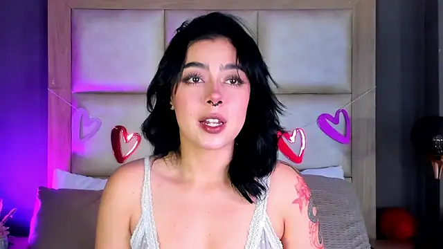 TaniaRedd  online show from 11, 2, 2026