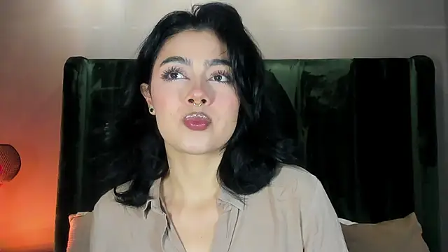 TaniaRedd  online show from 25, 2, 2026