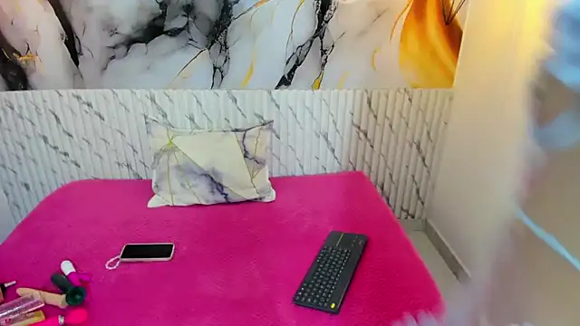 VioletaSweett1 online show from 10, 2, 2026