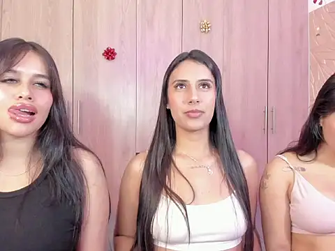 Snapshot of Miss_samantha3_ chatting on 5, 1, 2026 Miss samantha3 online show from 5, 1, 2026