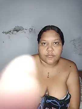 Snapshot of VaneandRossy chatting on 22, 5, 2026 VaneandRossy online show from 22, 5, 2026
