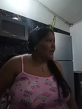 Snapshot of VaneandRossy chatting on 30, 5, 2026 VaneandRossy online show from 30, 5, 2026