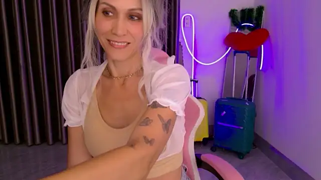 betty xoxoo online show from 17, 2, 2026