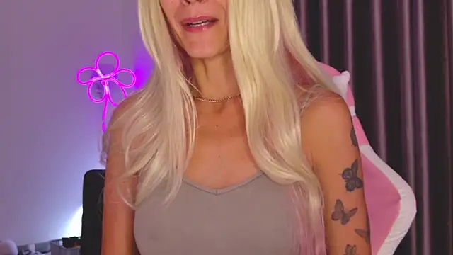 betty xoxoo online show from 17, 6, 2026