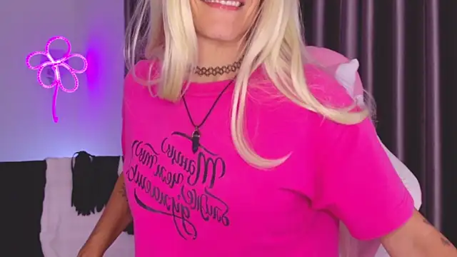 betty xoxoo online show from 22, 6, 2026