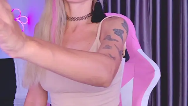 betty xoxoo online show from 27, 6, 2026