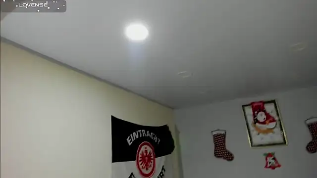 roomies  online show from 21, 12, 2025