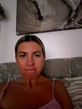 Britney HartX online show from 4, 12, 2025