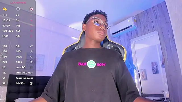 teylor lovee online show from 12, 3, 2026