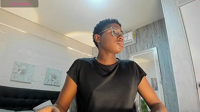 teylor lovee online show from 8, 2, 2026