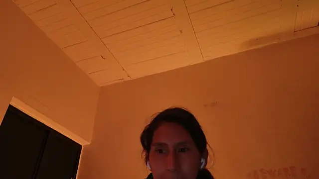 Snapshot of MoonLipsON- chatting on 11, 6, 2026 MoonLipsON- online show from 11, 6, 2026