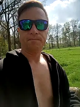 jefflatex45 online show from 14, 4, 2026