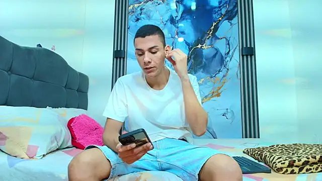 Valentina and sneider  online show from 19, 3, 2026