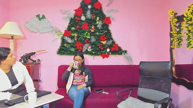 LesbianCouple02 online show from 15, 12, 2025