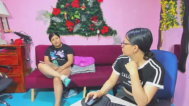 LesbianCouple02 online show from 8, 1, 2026