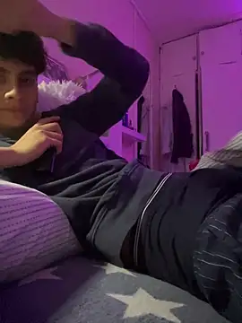 hungspanishtwink online show from 10, 1, 2026