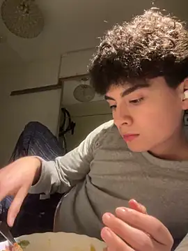 hungspanishtwink online show from 24, 2, 2026