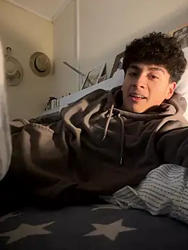 hungspanishtwink online show from 17, 1, 2026