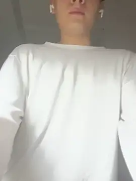 hungspanishtwink online show from 22, 2, 2026