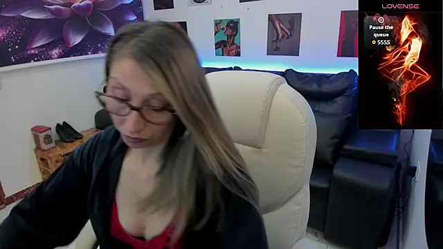 Scarlett 079 online show from 5, 2, 2026