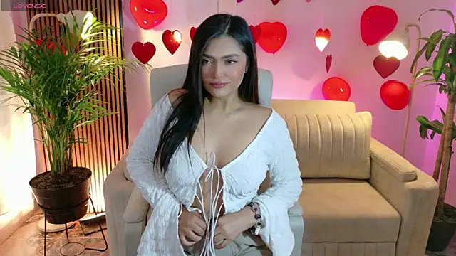 Snapshot of victoria___moon chatting on 14, 2, 2026 victoria moon online show from 14, 2, 2026