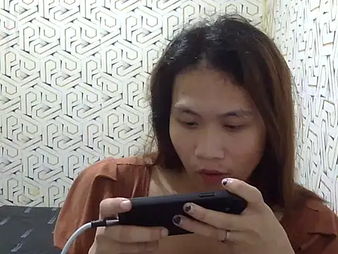 luna love bitex online show from 30, 4, 2026