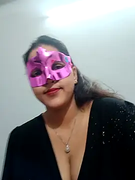 Shivani hotty online show from 13, 12, 2025