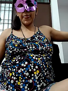 Shivani hotty online show from 15, 4, 2026