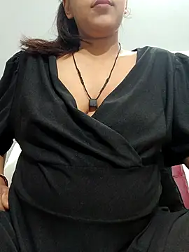 Shivani hotty online show from 7, 5, 2026