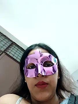 Shivani hotty online show from 9, 3, 2026