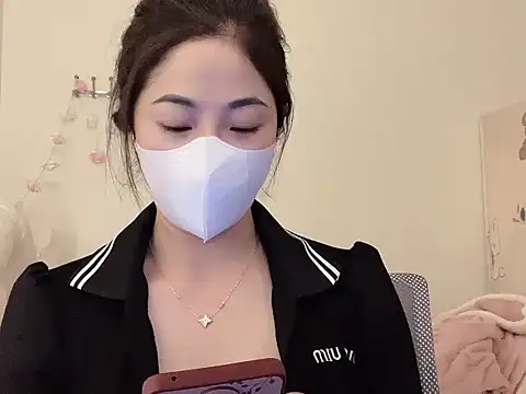 Mimy18 online show from 2, 2, 2026