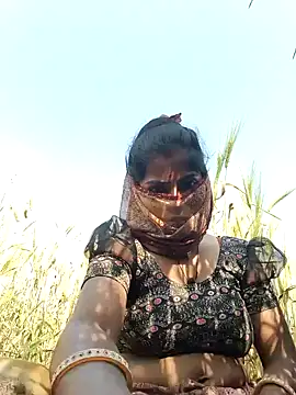 Snapshot of Ponam_sexy chatting on 25, 2, 2026 Ponam sexy online show from 25, 2, 2026