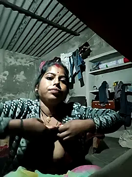 Snapshot of Ponam_sexy chatting on 13, 2, 2026 Ponam sexy online show from 13, 2, 2026