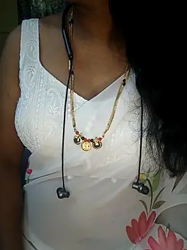 Snapshot of Preeti345 chatting on 3, 2, 2026 Preeti345 online show from 3, 2, 2026