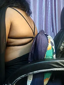 Preeti345 online show from 2, 4, 2026