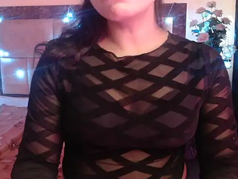 Lola Bebe online show from 2, 4, 2026