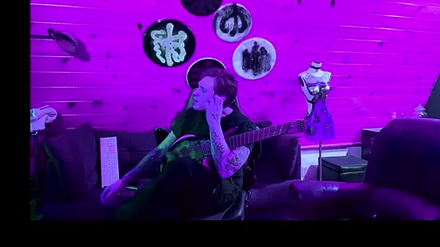 Snapshot of siphonophordustbunny chatting on 5, 12, 2025 siphonophordustbunny online show from 5, 12, 2025