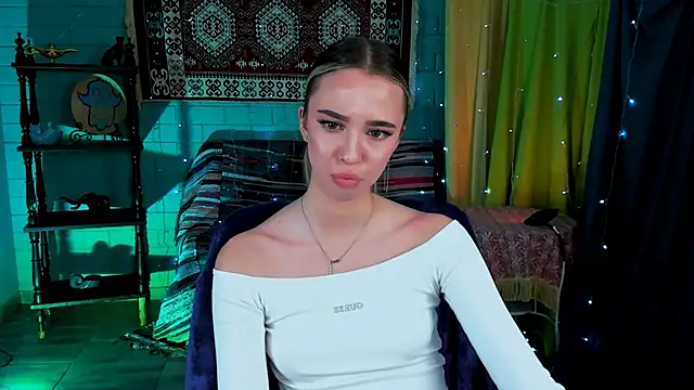 KimPorins online show from 7, 4, 2026