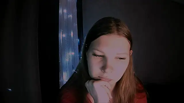 nelli lux  online show from 9, 1, 2026