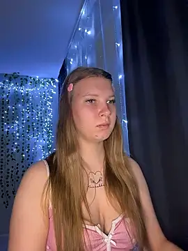 nelli lux  online show from 19, 1, 2026