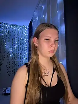 nelli lux  online show from 12, 1, 2026